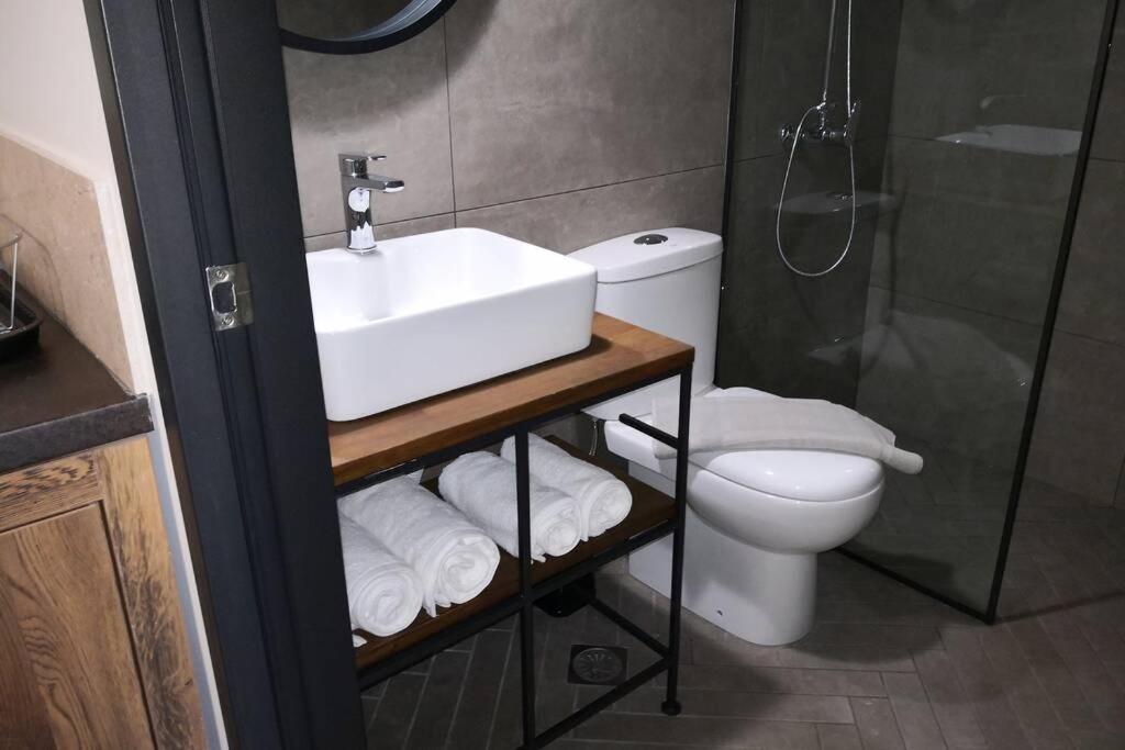 Quattro Domus Appartement Iraklion Buitenkant foto
